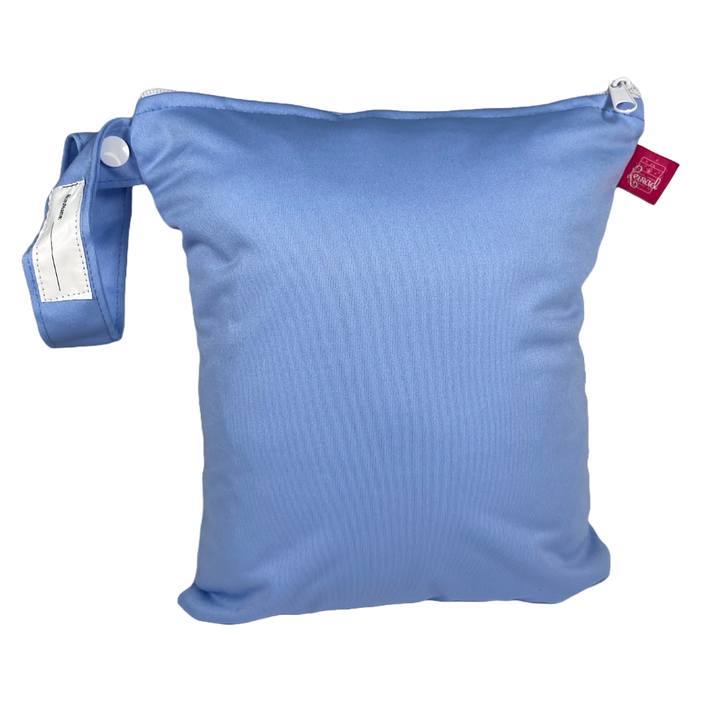 Hygienebeutel M in blau – wiederverwendbar für Periodenunterwäsche & Hygieneartikel unterwegs