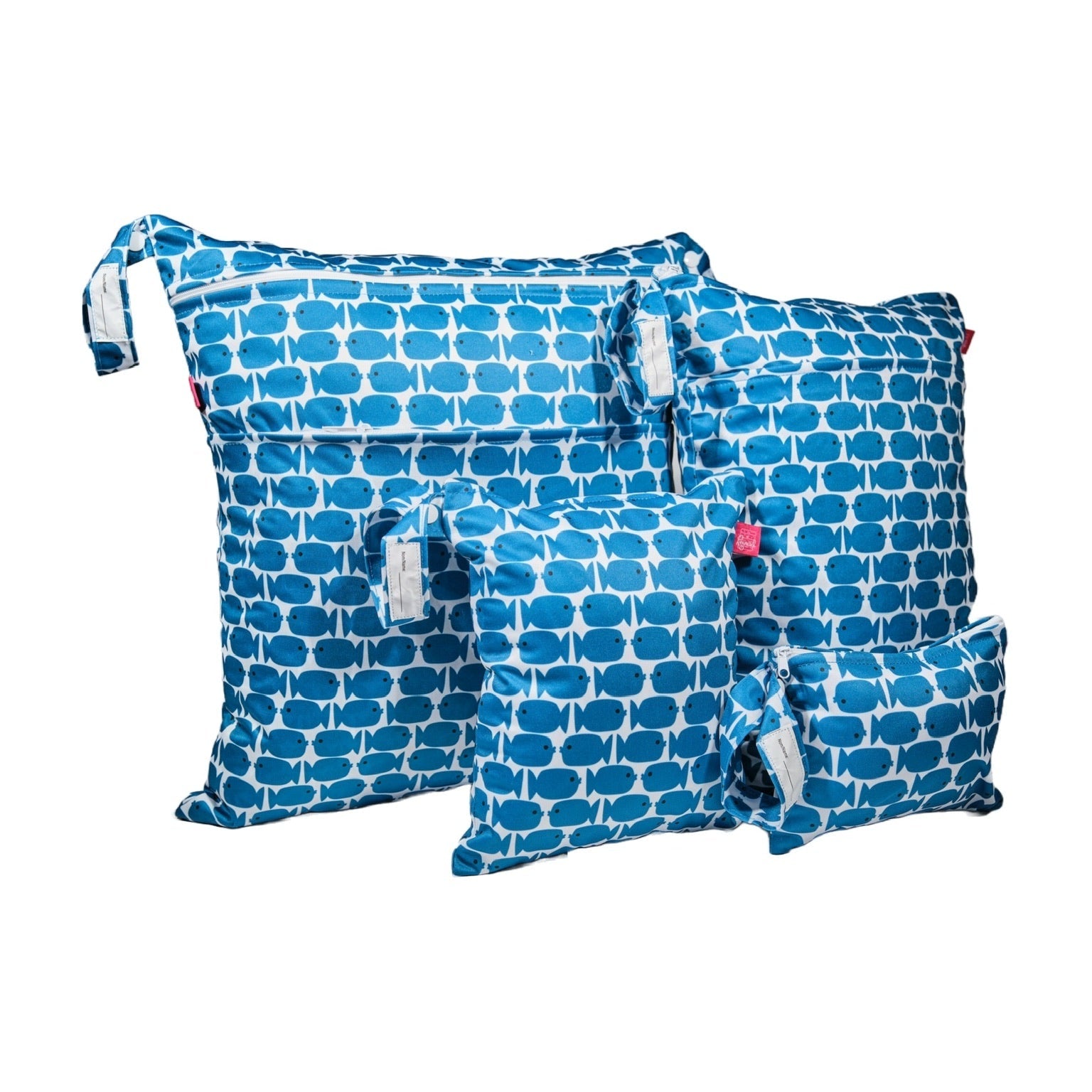 Nachhaltiges Wetbag 4er-Set mit Fische-Motiv für Urlaub, Camping und Sport – verschiedene Größen für Badebekleidung und Hygieneartikel